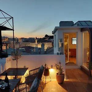 2* Maison d'hôtes Augusta Boutique House